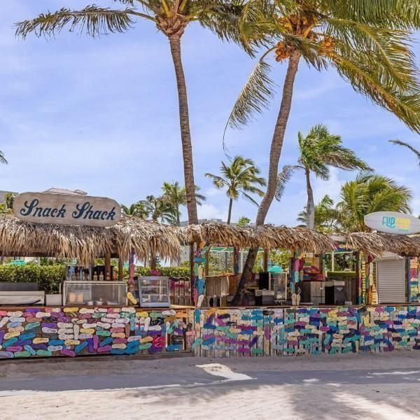 Dining Flip Flop Beach Bar| Marriott's Aruba Surf Club - Jesus Rincon Realtor in Florida