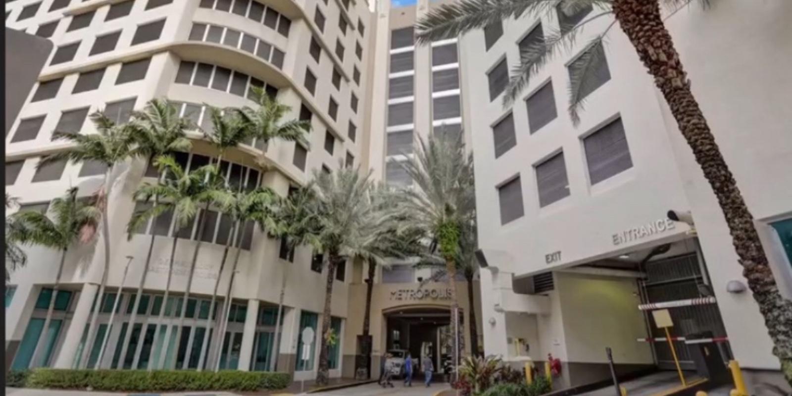 Vive con lujo en Metrópolis II Dadeland